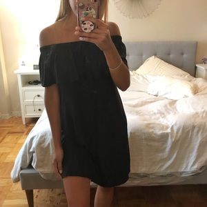 Off the Shoulder Ruffle Dress